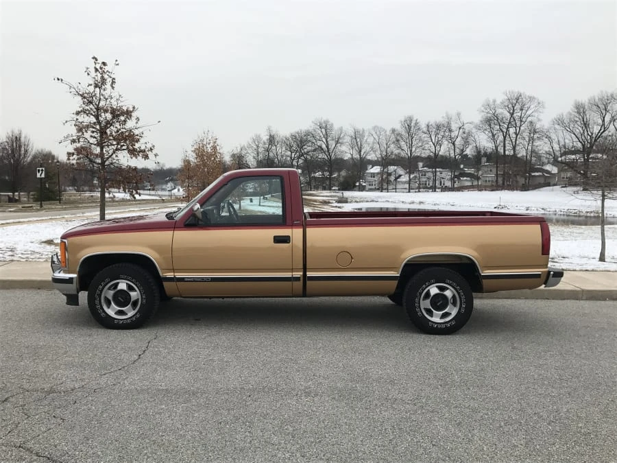 1990 GMC Sierra 1st Gen - Image 2 of 7