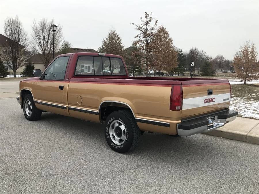 1990 GMC Sierra 1st Gen - Image 3 of 7
