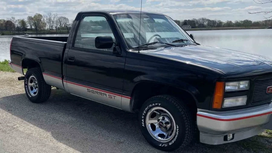 1990 GMC Sierra 1st Gen - Image 8 of 11