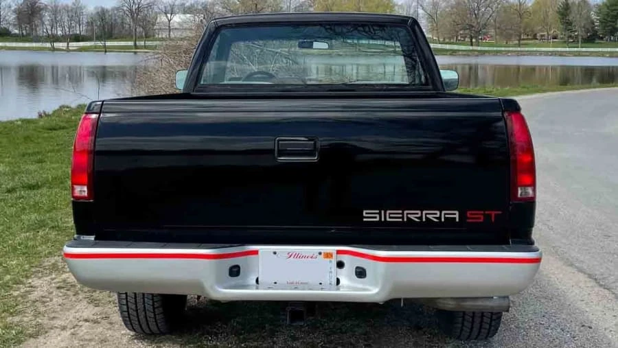 1990 GMC Sierra 1st Gen - Image 9 of 11