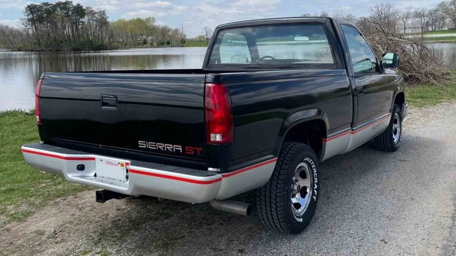 1990 GMC Sierra 1st Gen - Image 11 of 11