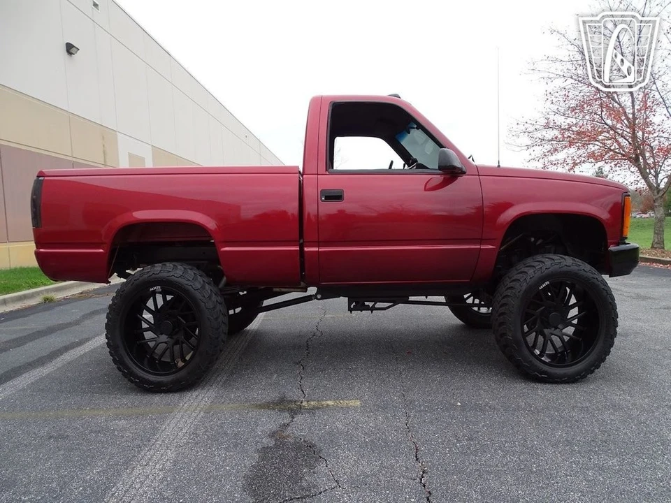 1990 GMC Sierra 1st Gen - Image 20 of 21