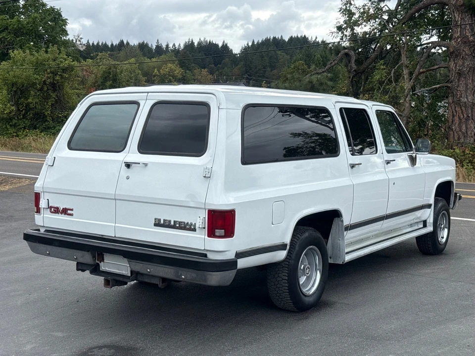 1990 GMC Suburban 7th Gen - Image 5 of 22