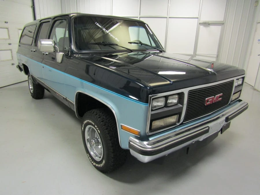 1990 GMC Suburban 7th Gen - Image 12 of 12