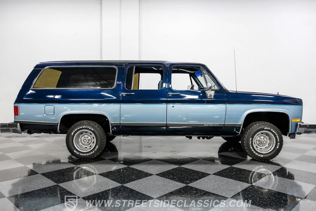 1990 GMC Suburban 7th Gen - Image 12 of 12