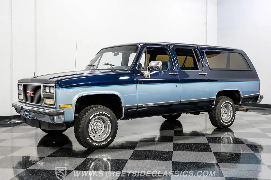 1990 GMC Suburban 7th Gen - Image 5 of 12
