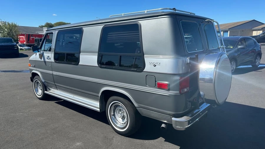 1990 GMC G-series Van - Image 7 of 22