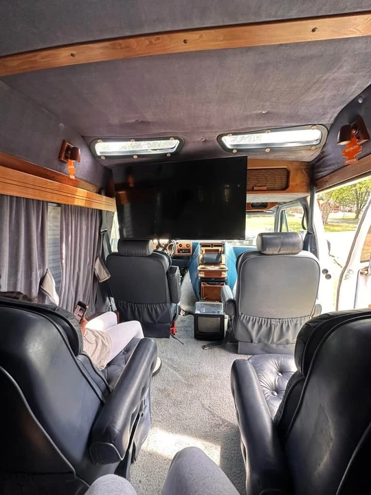 1990 GMC G-series Van - Image 7 of 8