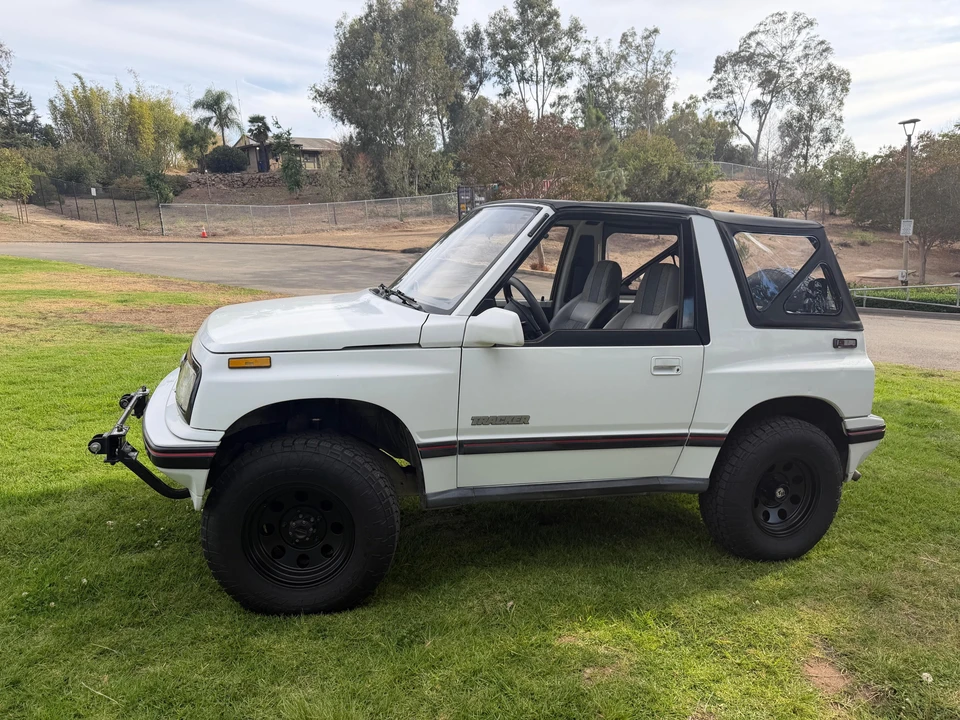 1990 Geo Tracker - Image 8 of 31