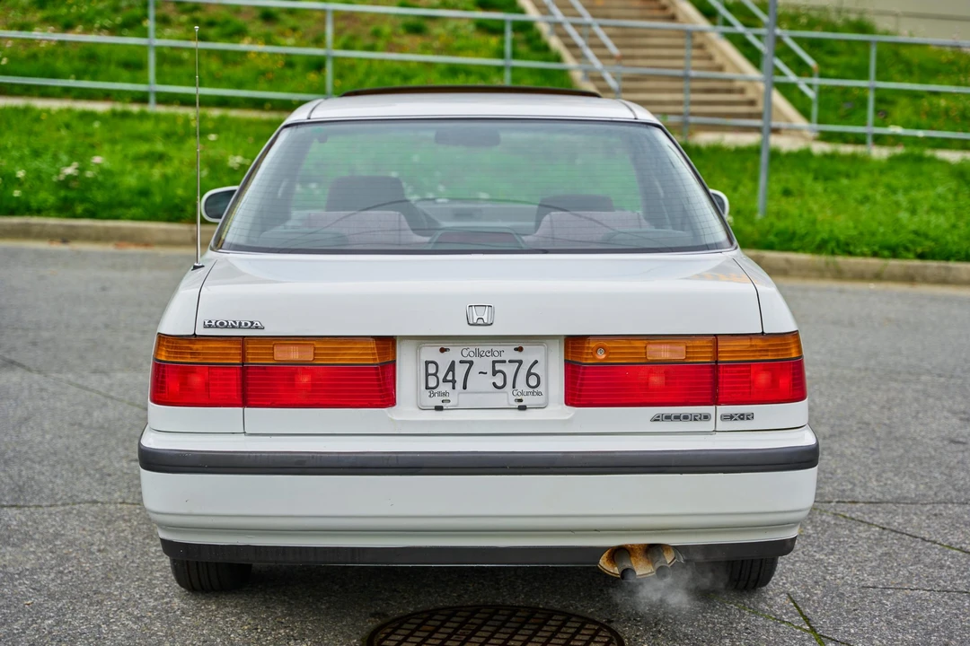 1990 Honda Accord 4th Gen - Image 11 of 31