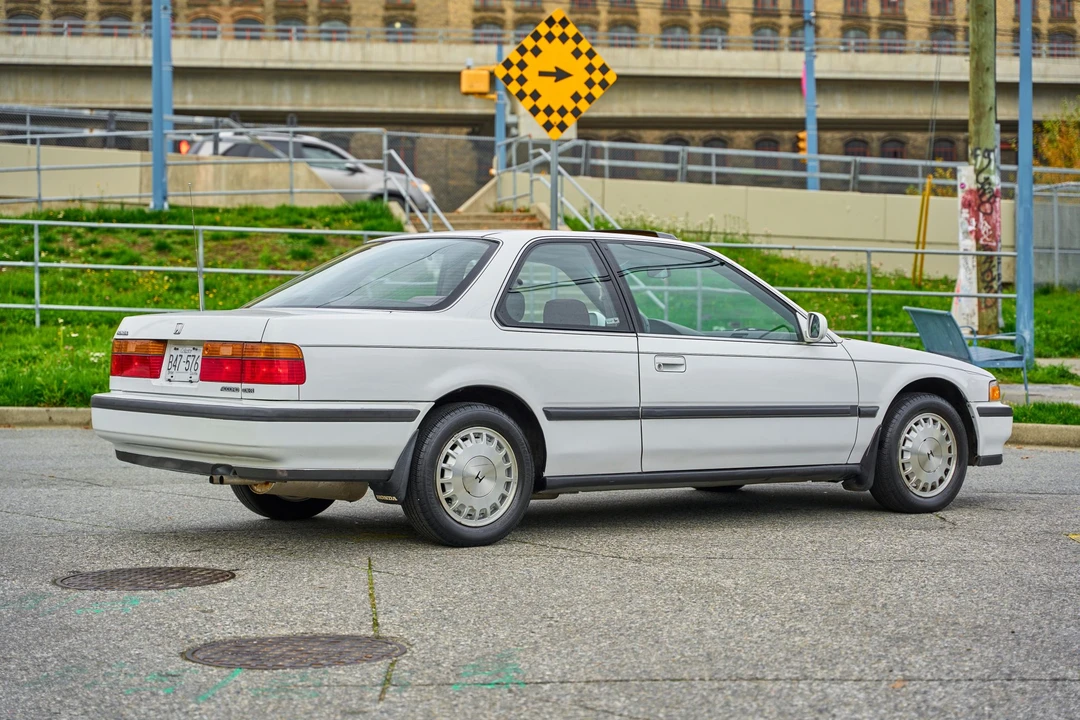 1990 Honda Accord 4th Gen - Image 9 of 31
