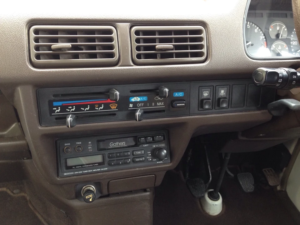 1990 Honda Acty 2nd Gen - Image 16 of 31