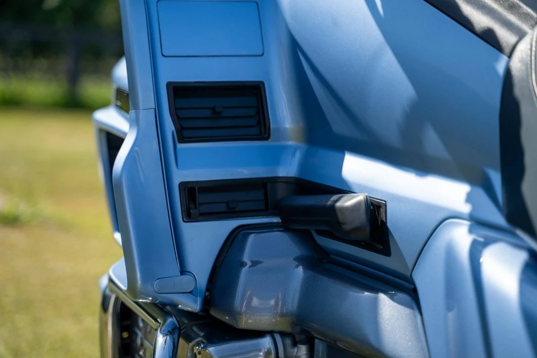 1990 Honda Gold Wing - Image 23 of 30