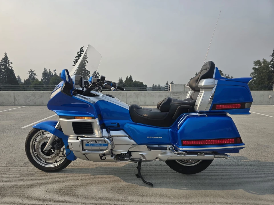 1990 Honda Gold Wing - Image 9 of 31