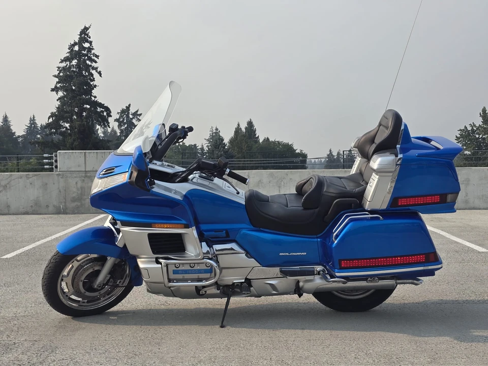 1990 Honda Gold Wing - Image 10 of 31