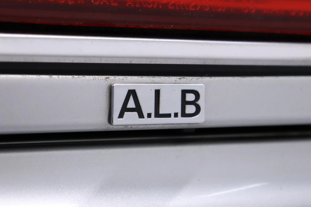 1990 Acura Legend 1st Gen - Image 26 of 30