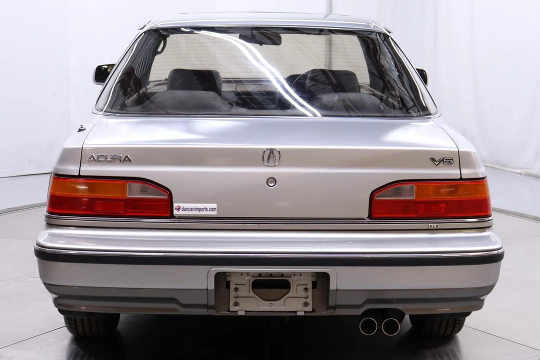 1990 Acura Legend 1st Gen - Image 5 of 30