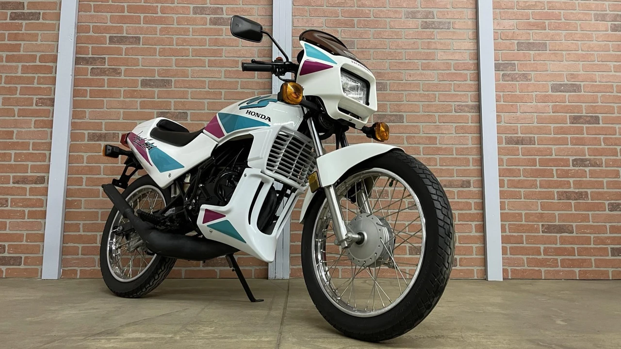 1990 Honda NSR - Image 5 of 31