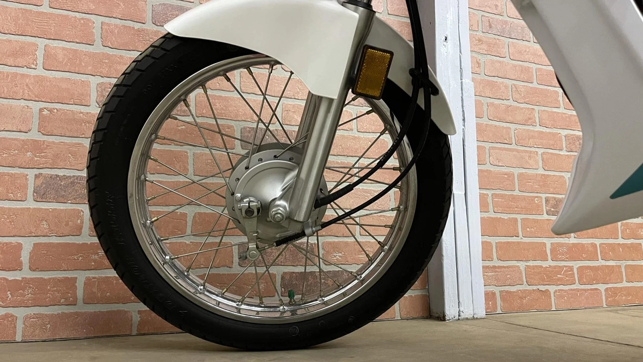 1990 Honda NSR - Image 30 of 31