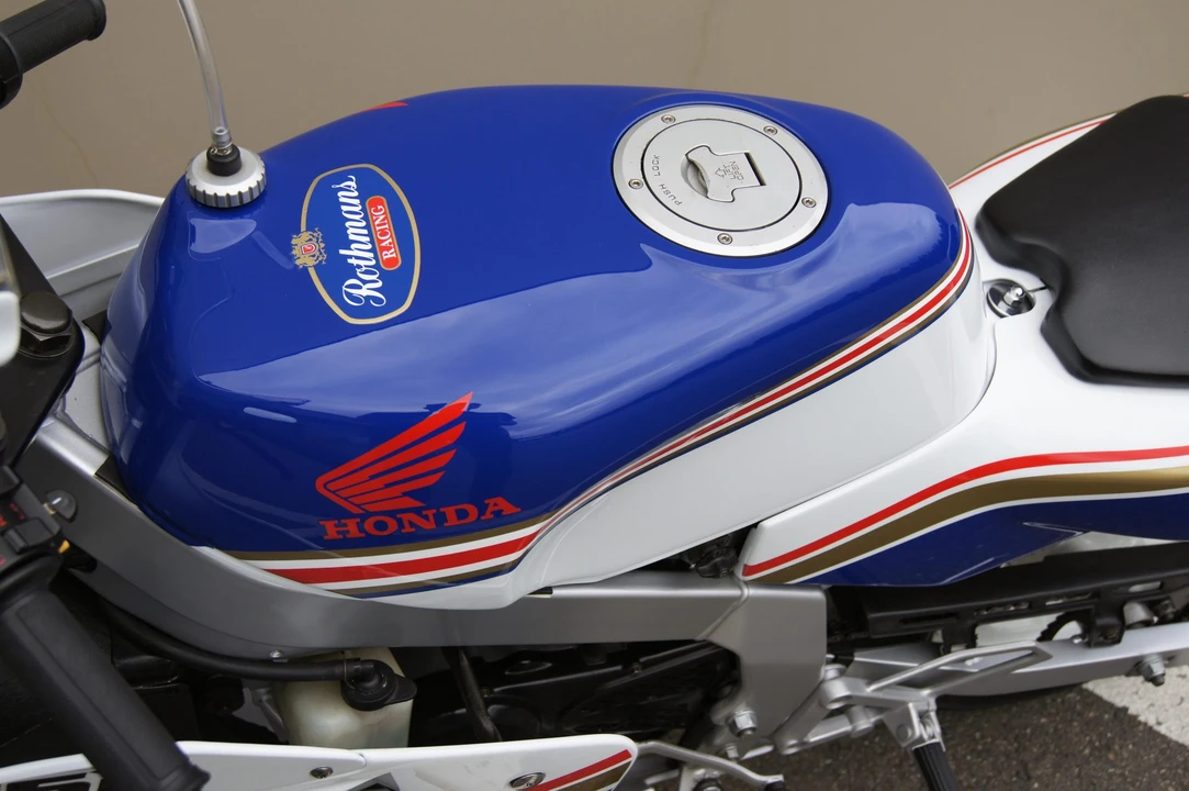 1990 Honda NSR - Image 10 of 31
