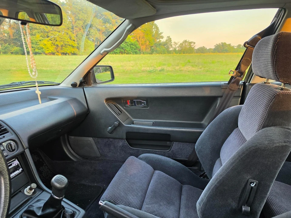 1990 Honda Prelude 3rd Gen - Image 14 of 23