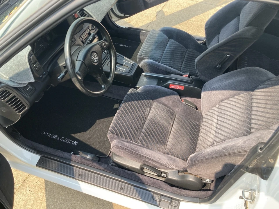 1990 Honda Prelude 3rd Gen - Image 16 of 22