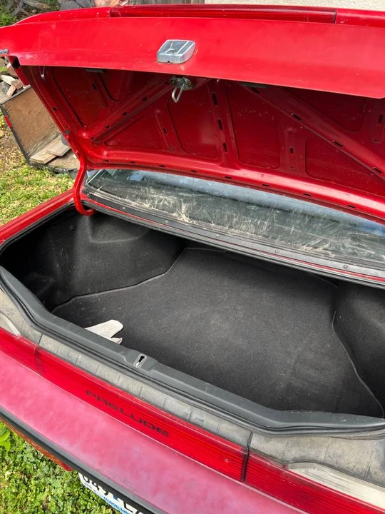 1990 Honda Prelude 3rd Gen - Image 9 of 15