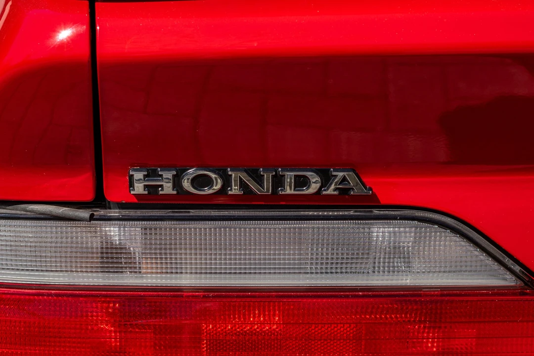 1990 Honda Prelude 3rd Gen - Image 23 of 31