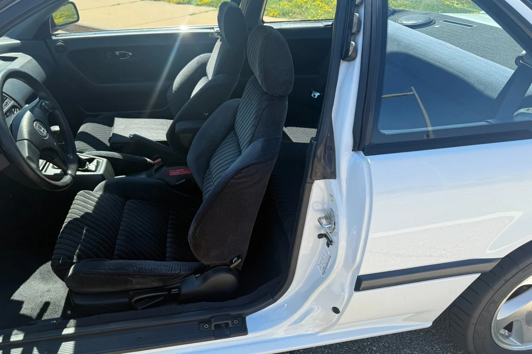 1990 Honda Prelude 3rd Gen - Image 19 of 31