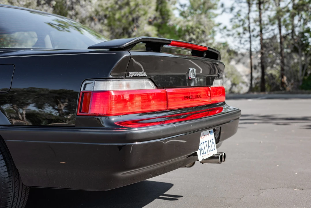 1990 Honda Prelude 2nd Gen - Image 25 of 31