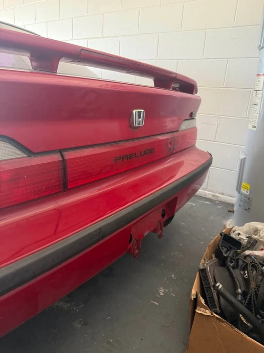 1990 Honda Prelude 3rd Gen - Image 2 of 15