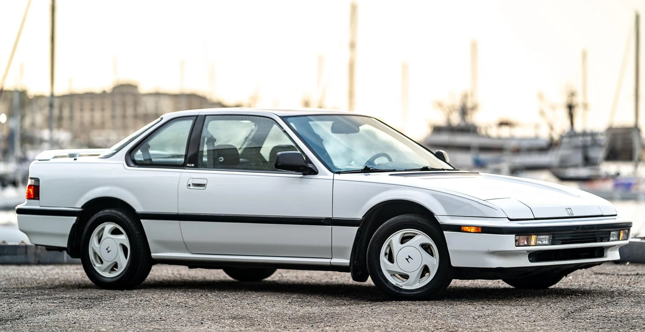 1990 Honda Prelude 3rd Gen - Image 21 of 31