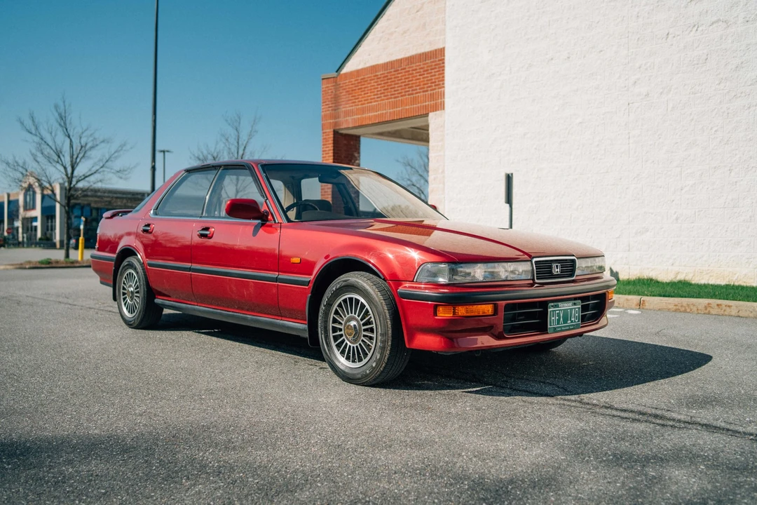 1990 Acura Vigor 3rd Gen - Image 2 of 31