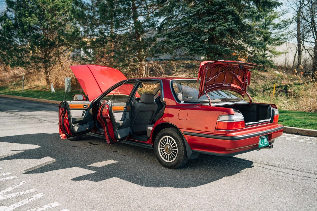1990 Acura Vigor 3rd Gen - Image 13 of 31
