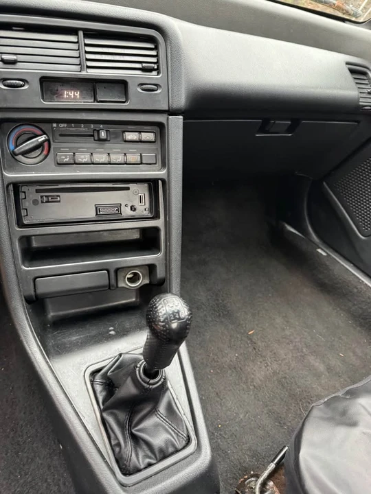 1990 Honda CR-X 2nd Gen - Image 13 of 19