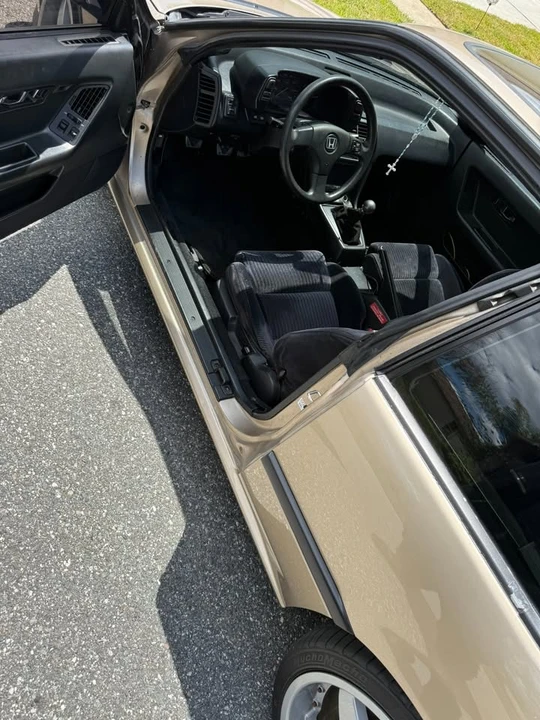 1990 Honda Prelude 3rd Gen - Image 9 of 17
