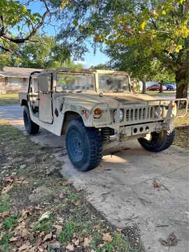 1990 Hummer M998