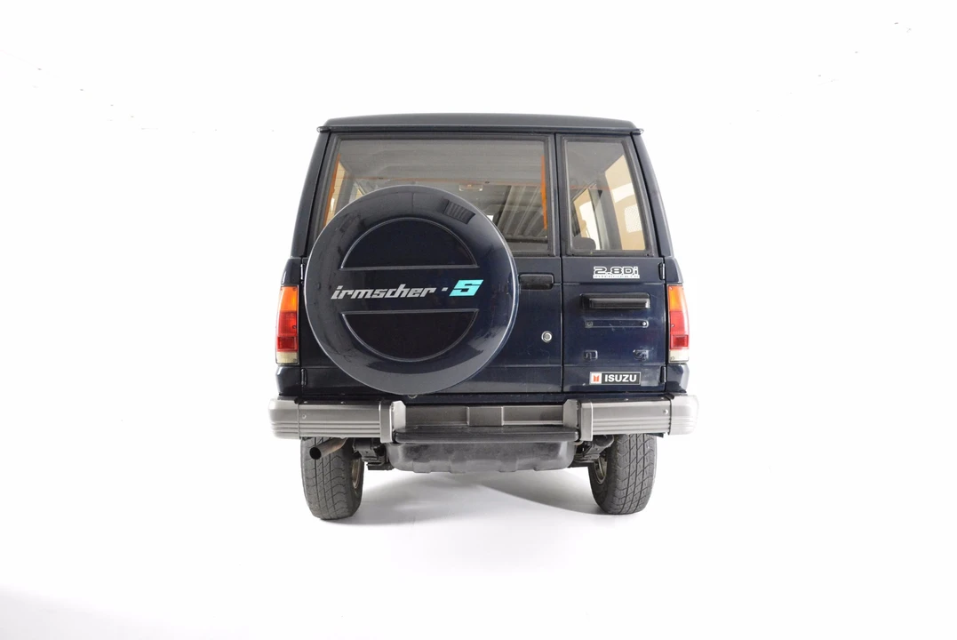 1990 Isuzu Trooper - Image 10 of 31