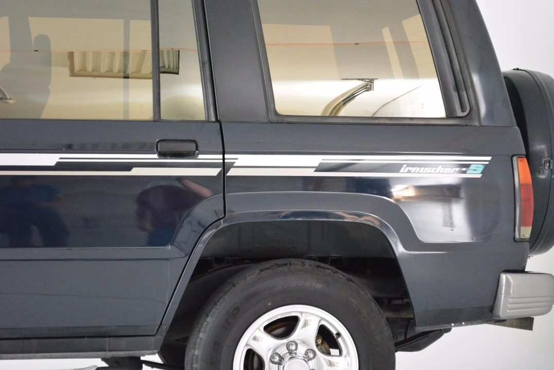 1990 Isuzu Trooper - Image 19 of 31