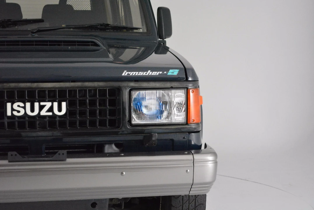 1990 Isuzu Trooper - Image 24 of 31