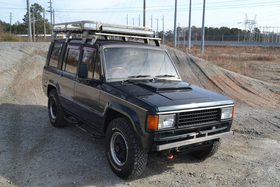 1990 Isuzu Trooper - Image 16 of 31