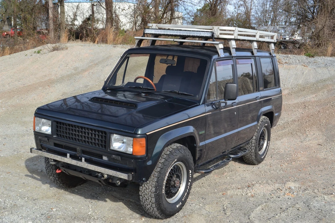 1990 Isuzu Trooper - Image 3 of 31