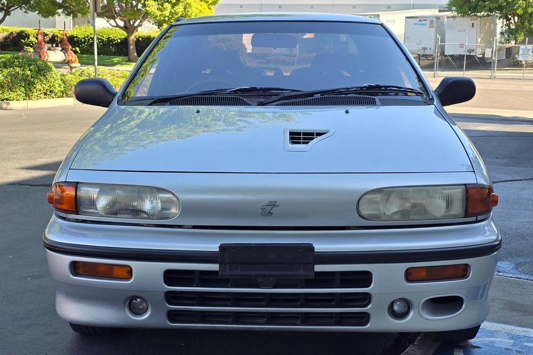 1990 Isuzu Impulse - Image 2 of 31