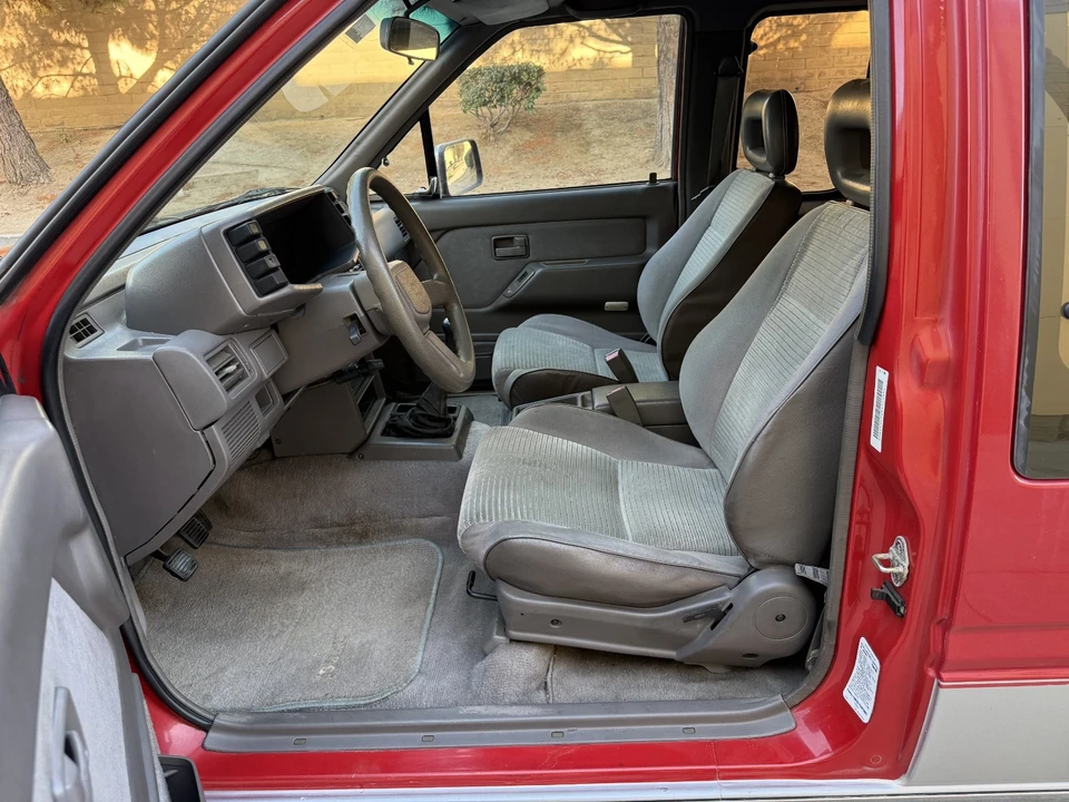 1990 Isuzu Elf - Image 17 of 31