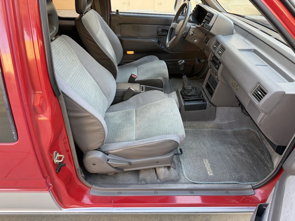 1990 Isuzu Elf - Image 23 of 31