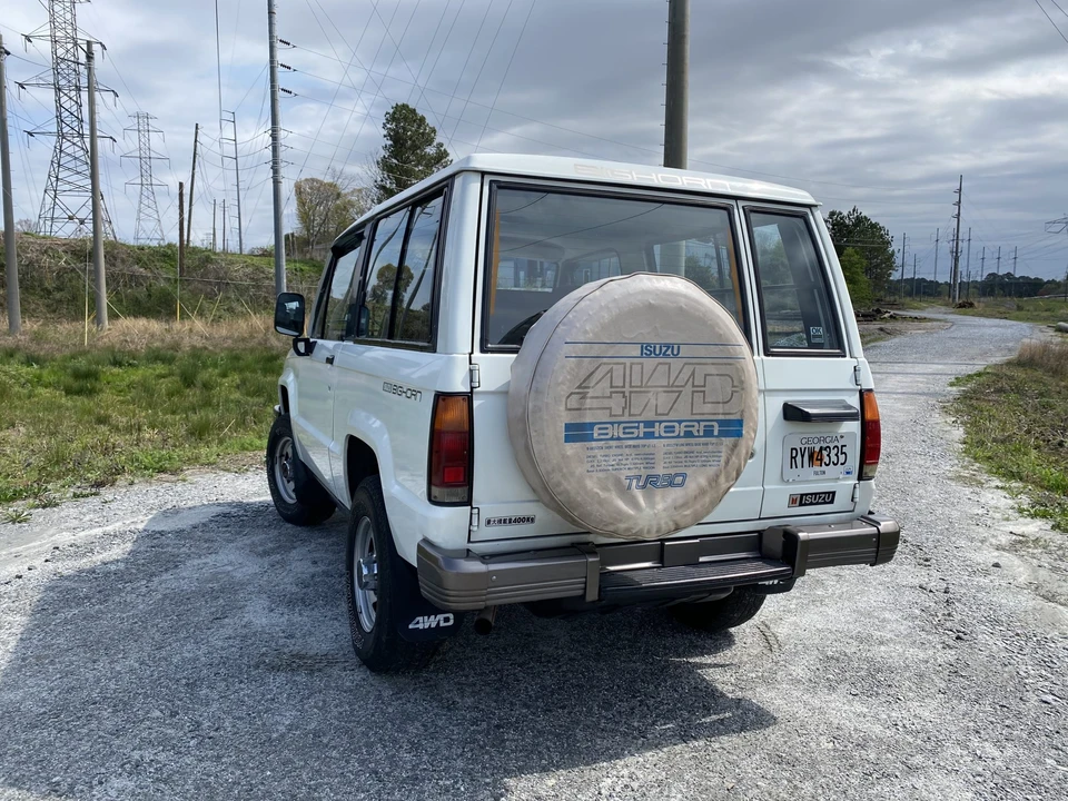 1990 Isuzu Trooper - Image 12 of 31
