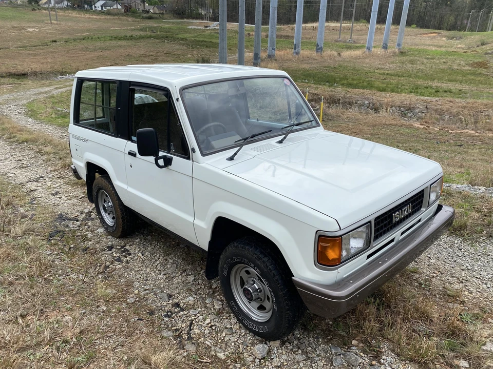 1990 Isuzu Trooper - Image 22 of 31