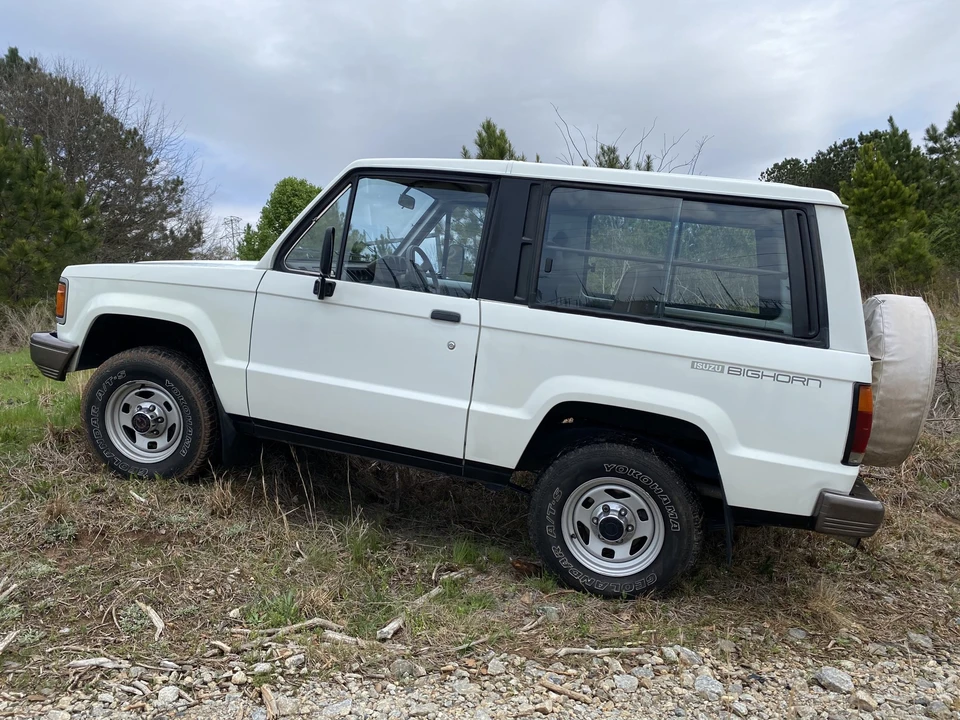 1990 Isuzu Trooper - Image 6 of 31