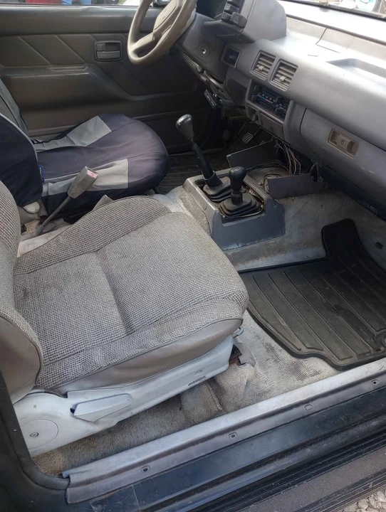 1990 Isuzu Rodeo - Image 10 of 12