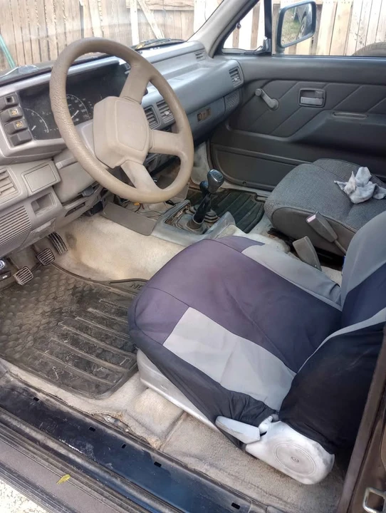 1990 Isuzu Rodeo - Image 11 of 12